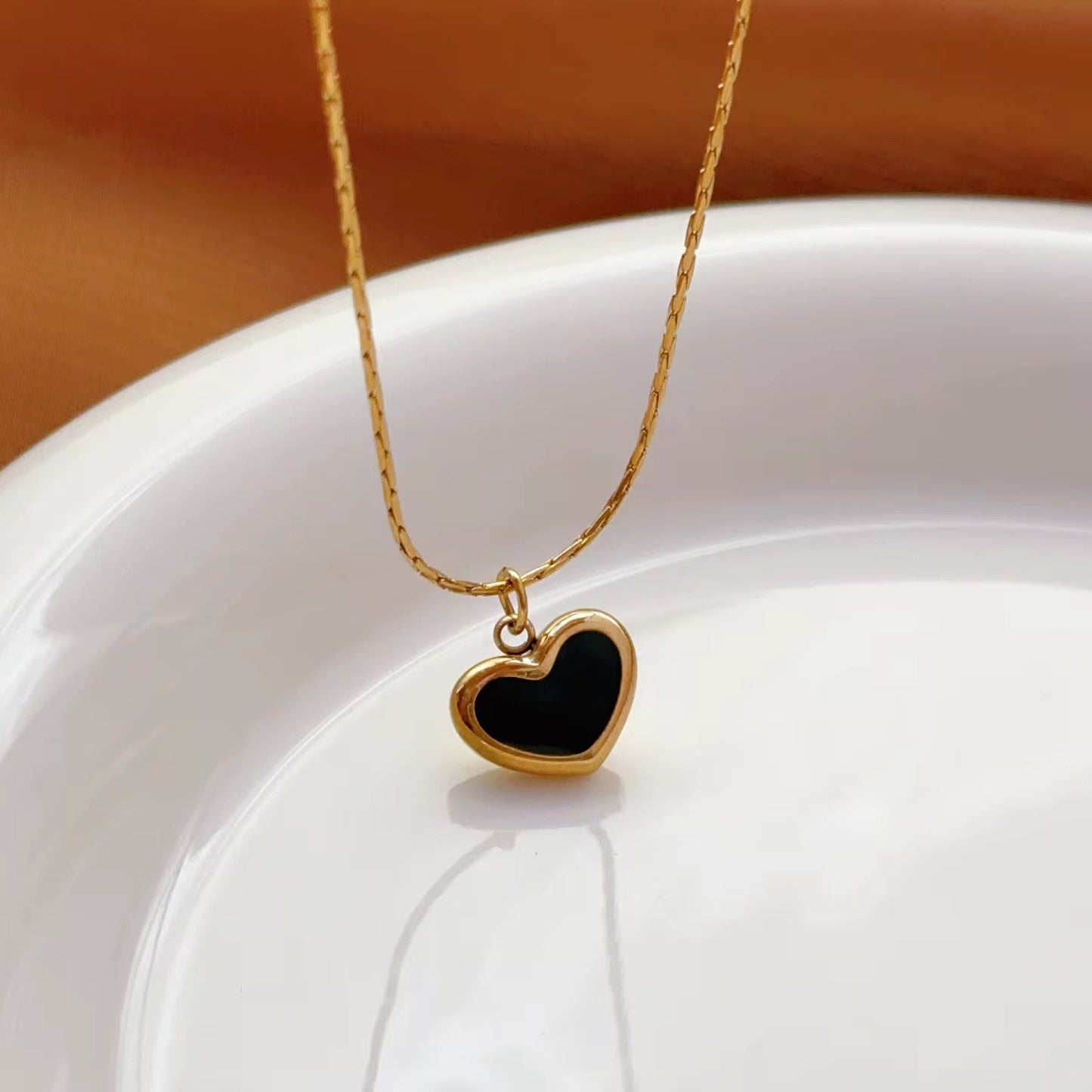 ✨Stainless steel Black Enamel Gold Heart Pendant ✨