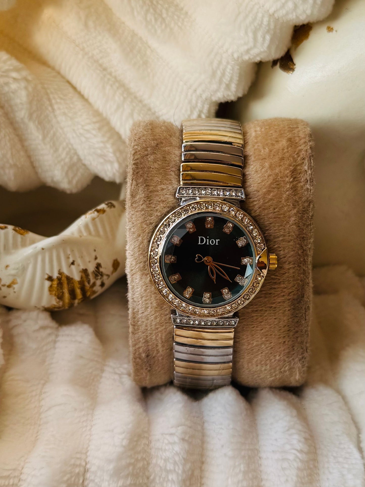 ✨Exclusive Zirconia SilverXGold Emerald Dial Crystal Studded Dior watch ✨