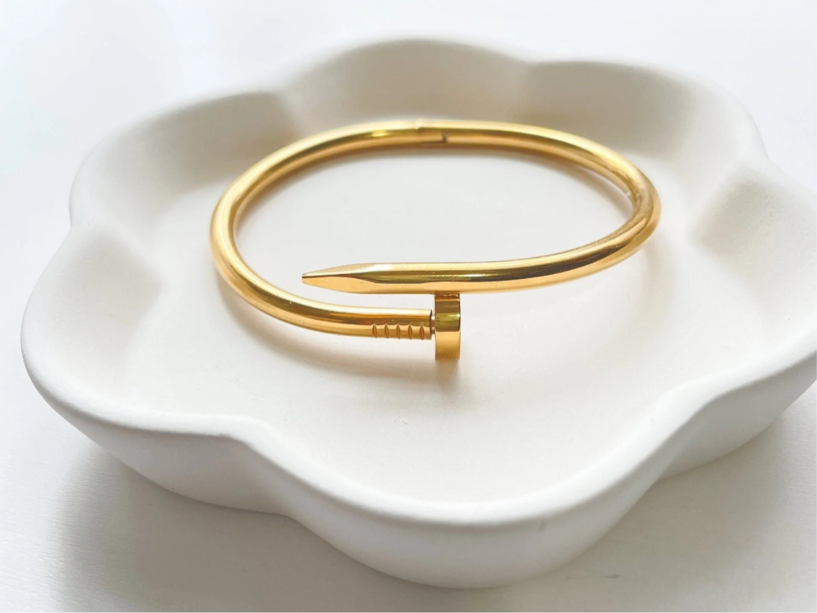 ✨Stainless steel gold Nail bracelet✨