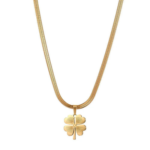 18k Gold Clovie Pendant along with a stainless steel Snake chain