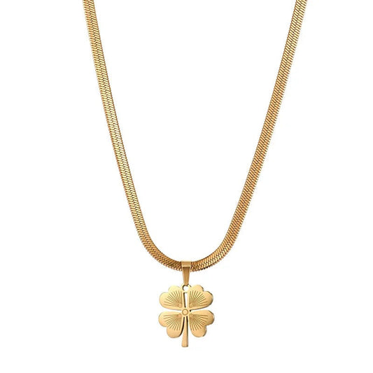 18k Gold Clovie Pendant along with a stainless steel Snake chain