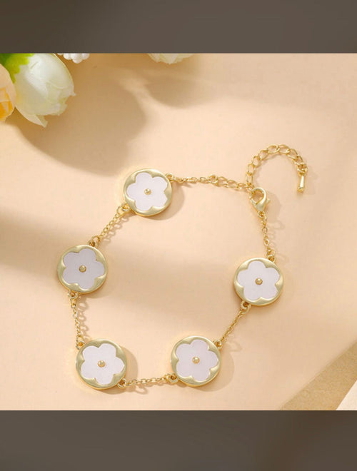 ✨Exquisite stainless steel Gold  Clovie Chain Bracelet ✨