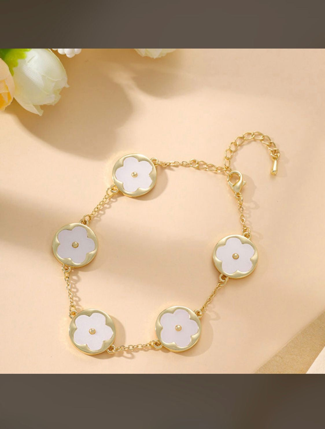 ✨Exquisite stainless steel Gold  Clovie Chain Bracelet ✨