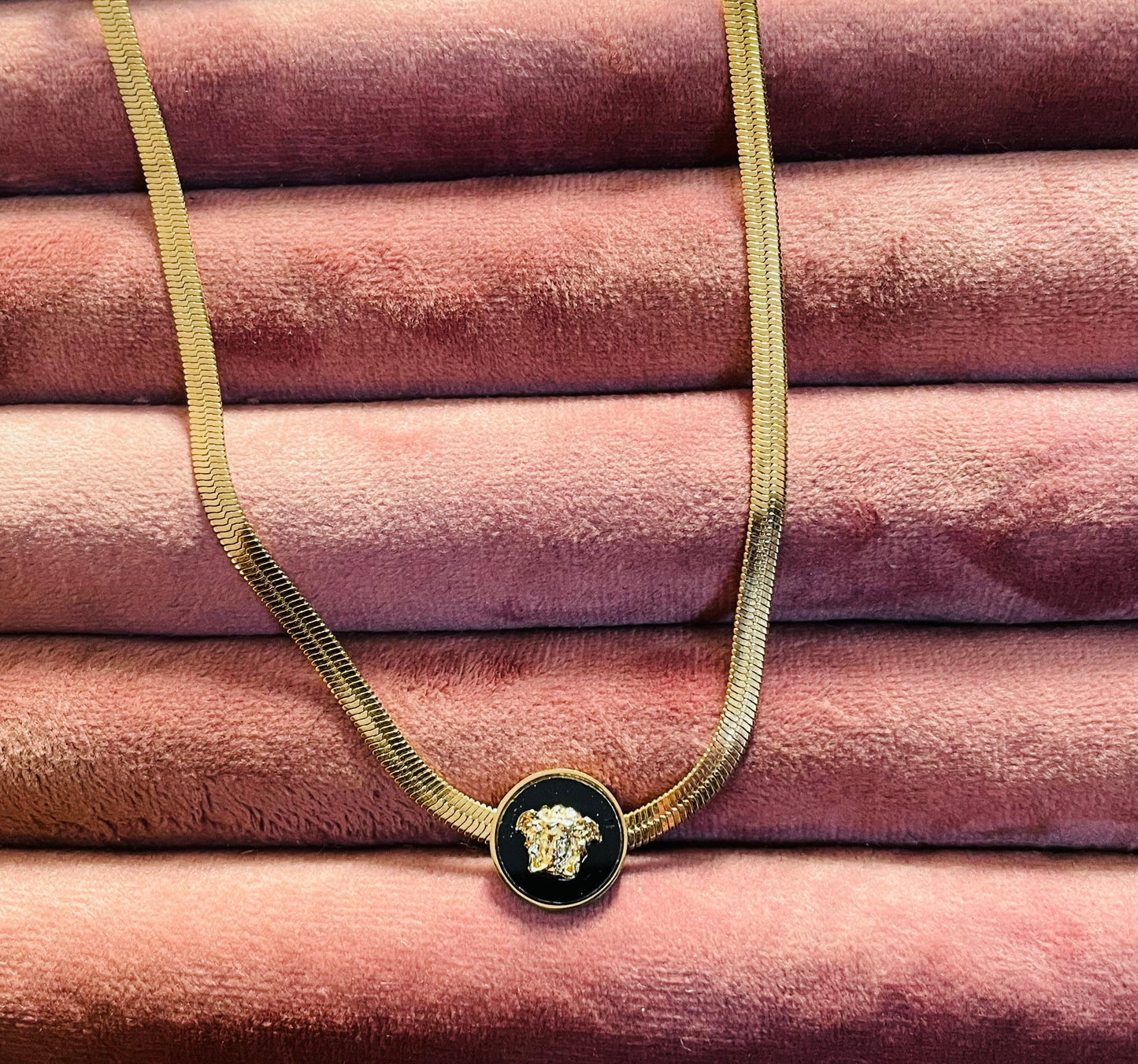 ✨Stainless steel Black enamel Verse Snake chain Pendant ✨