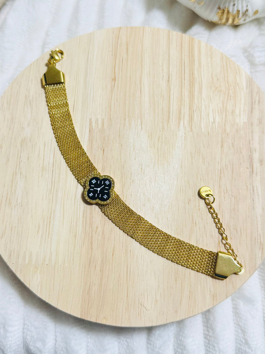 ✨Stainless steel Gold Black Dial Clovie Chain Bracelet ✨