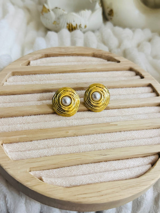 ✨Stainless steel Gold Pearl Earrings ✨